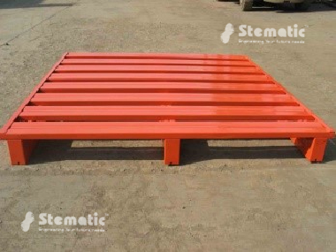 METAL PALLETS & TROLLEYS