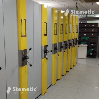 MOBILE RACKS & COMPACTORS